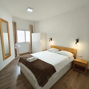 precioso-apartamento-junto-al-casco-histrico.hotelsinnerja.org/