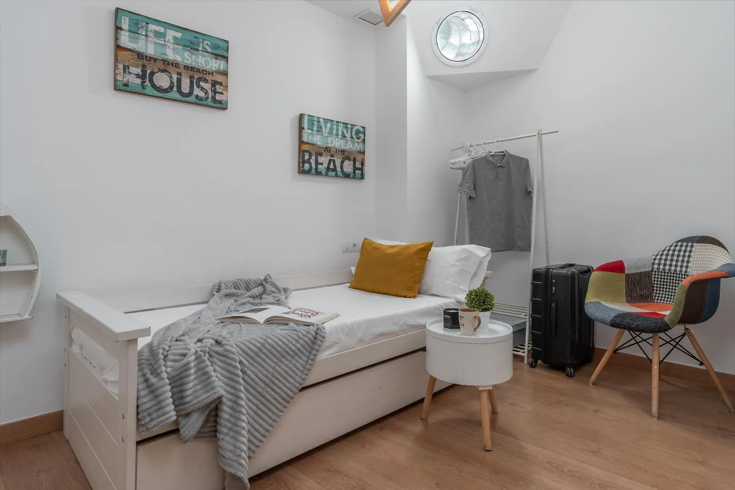 Tuguest Postigo I Catedral Apartment - Free Parking Granada Spain